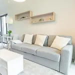 Stylish 1br & 1lr Cozy View *