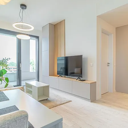 Stylish 1br & 1lr Cozy View Apartment *