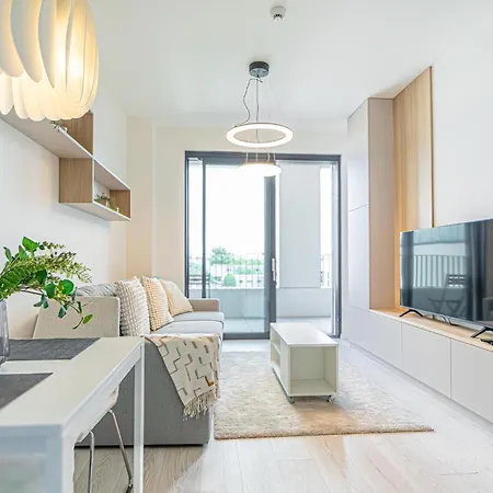 Stylish 1br & 1lr Cozy View Apartmán *