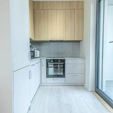 Stylish 1br&1lr Cozy View Apartament Bratysława