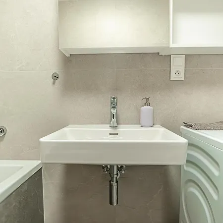 Διαμέρισμα Stylish 1br & 1lr Cozy View Μπρατισλάβα