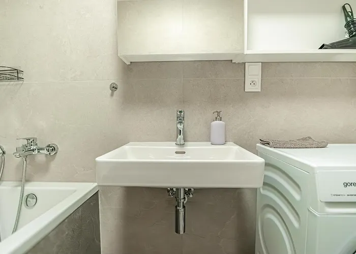 Apartament Stylish 1br&1lr Cozy View Bratysława